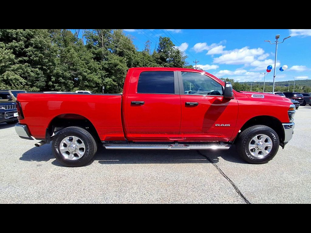 Used 2026 RAM 2500 Big Horn AWD/4WD image 9