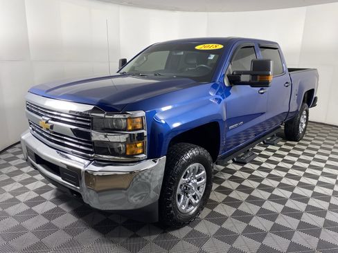 Used 2018 Chevrolet Silverado 2500 W/T w/ WT Convenience Package image 8
