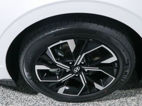 Used 2024 Hyundai Sonata SEL FWD image 11
