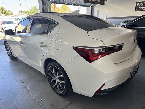 Used 2022 Acura ILX w/ Premium Package FWD image 3