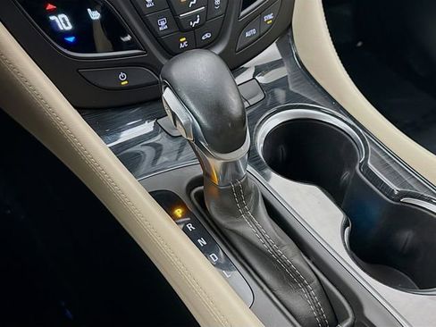 Used 2017 Buick Envision Essence image 16