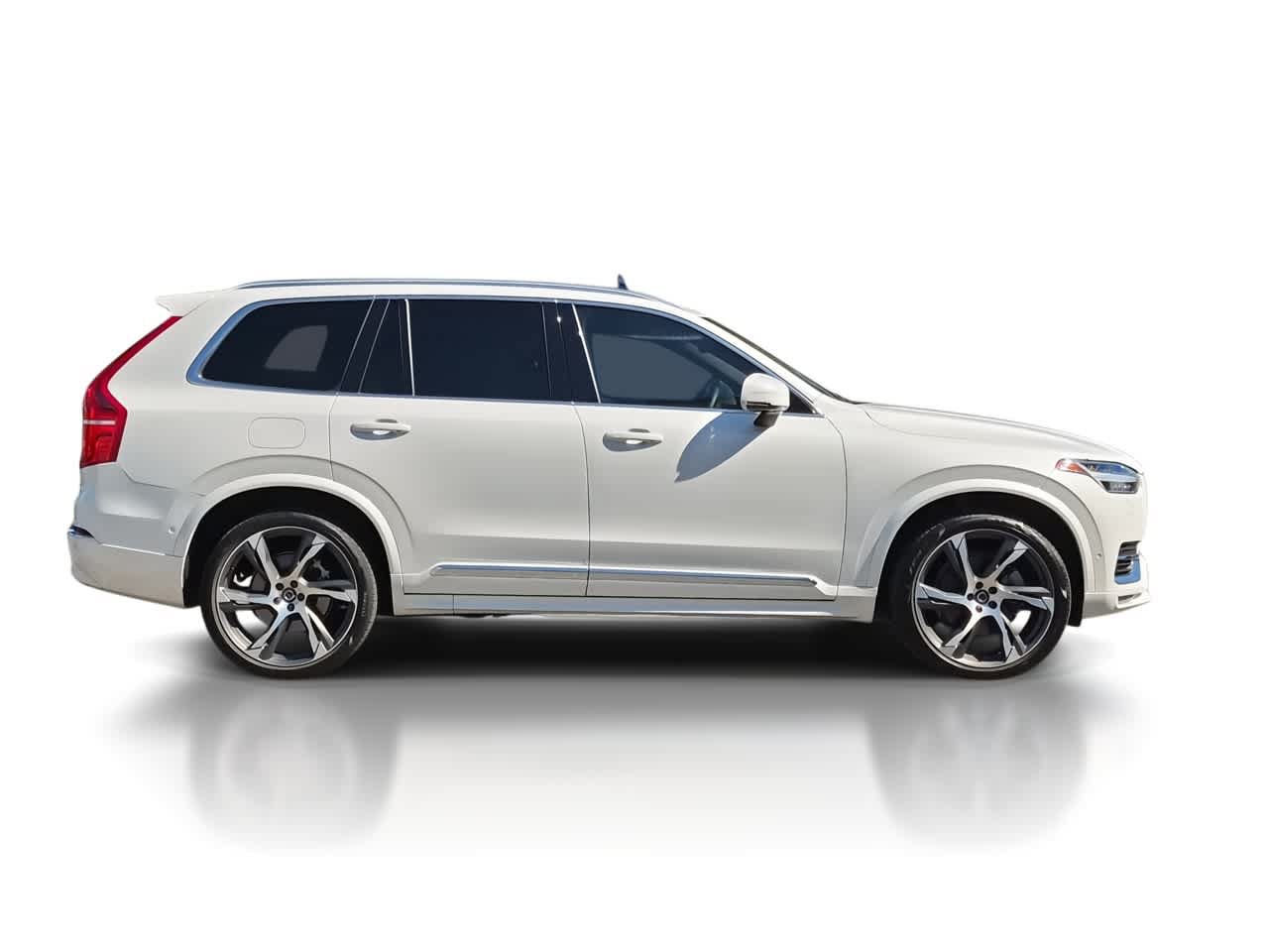 Used 2023 Volvo XC90 B6 Ultimate w/ Protection Package Premier AWD/4WD image 2