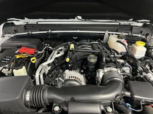 Used 2022 Jeep Gladiator Mojave w/ Cold Weather Group AWD/4WD image 30