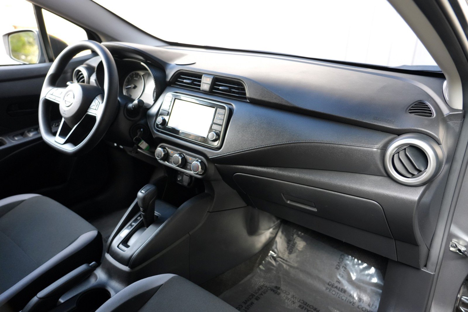 Used 2025 Nissan Versa S w/ Trunk Package FWD image 13