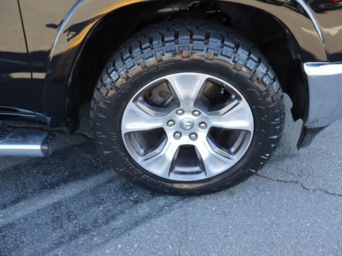 Used 2020 RAM 1500 Laramie image 39