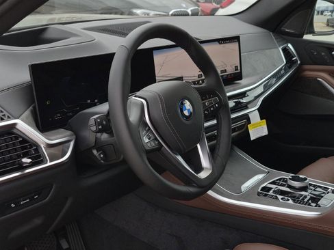 New 2026 BMW X5 xDrive50e w/ Executive Package image 29