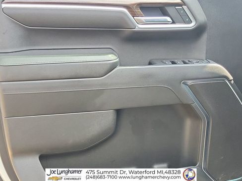 Used 2022 Chevrolet Silverado 1500 LT AWD/4WD image 23