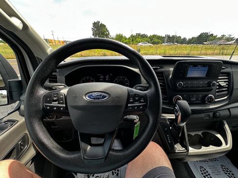Used 2023 Ford Transit 250 Medium Roof image 11