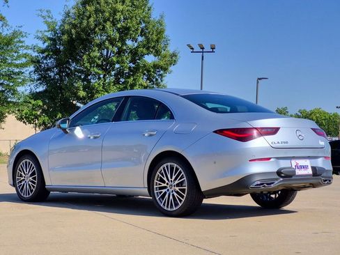 Used 2025 Mercedes-Benz CLA 250 image 4