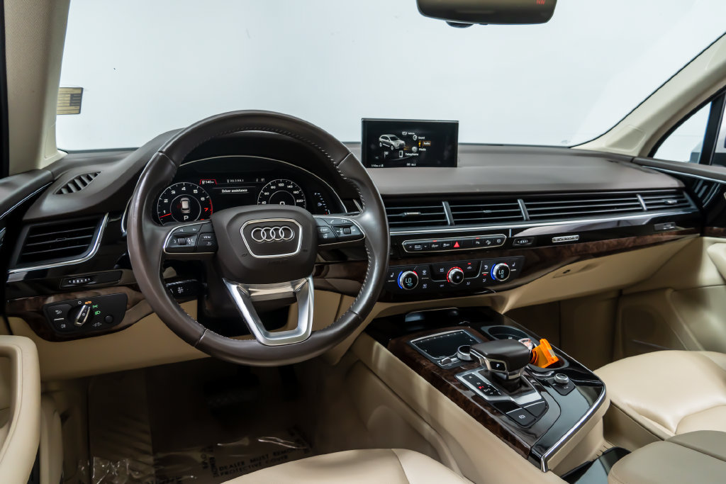 Used 2019 Audi Q7 3.0T Premium Plus w/ Premium Plus Package AWD/4WD image 14
