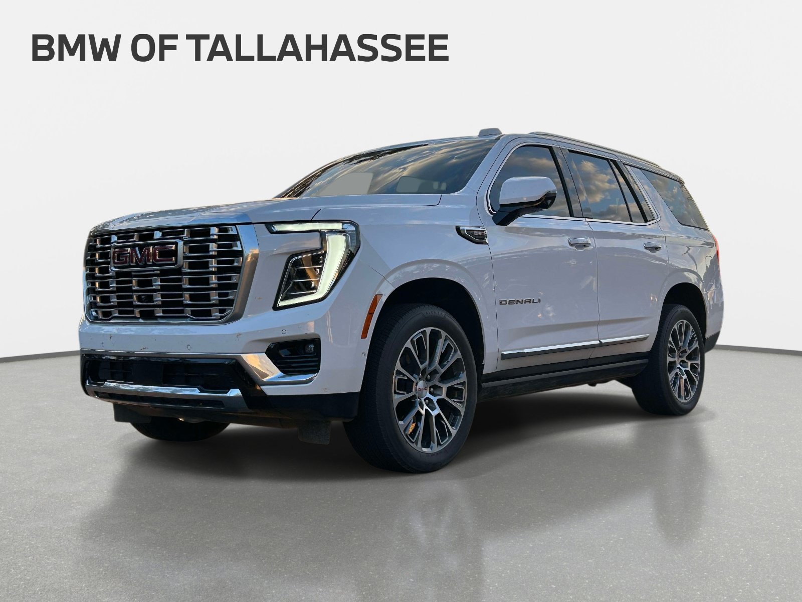 Used 2026 GMC Yukon Denali w/ Sun & Power Step Package RWD image 1