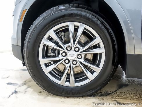 Used 2021 Cadillac XT5 Premium Luxury image 12