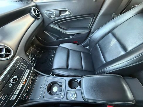 Used 2017 Mercedes-Benz CLA 250 4MATIC image 26