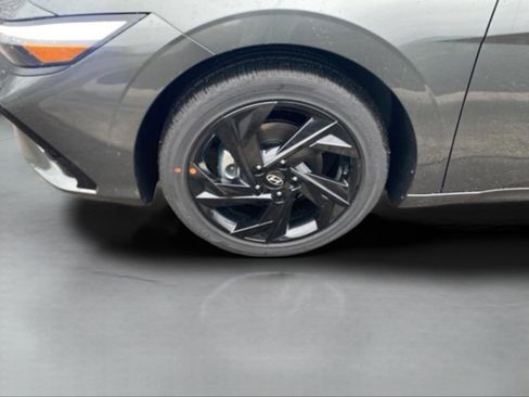 New 2026 Hyundai Elantra SEL Sport FWD image 33