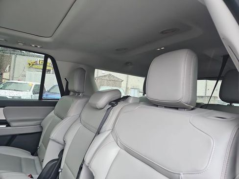 Used 2025 Ford Expedition Max Active RWD image 16