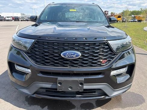 Used 2023 Ford Explorer ST w/ Equipment Group 401A AWD/4WD image 3