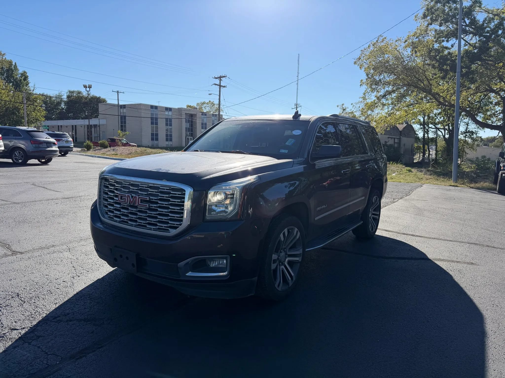 Used 2018 GMC Yukon Denali w/ Open Road Package AWD/4WD image 3