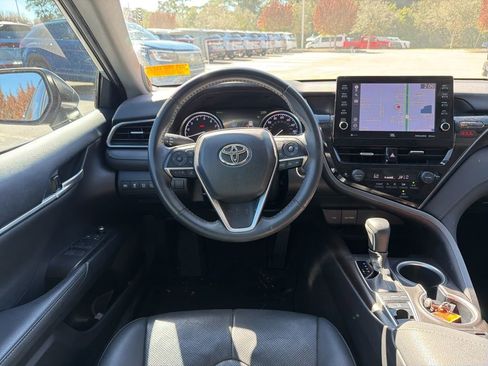 Used 2024 Toyota Camry XLE w/ Navigation Package image 11