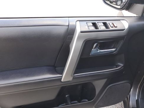 Used 2023 Toyota 4Runner SR5 Premium w/ Moonroof Package AWD/4WD image 21