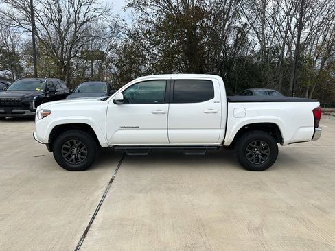 Used 2020 Toyota Tacoma SR5 image 8
