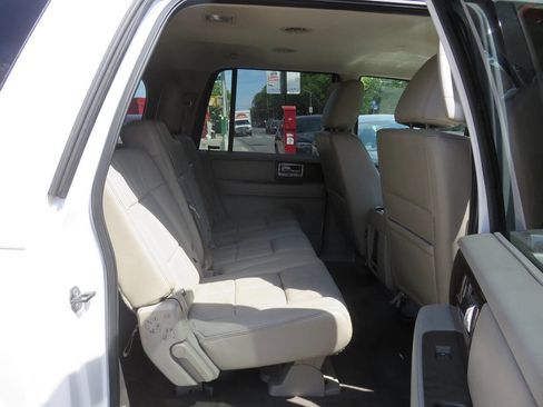 Used 2013 Lincoln Navigator L 4WD w/ HD Trailer Tow Pkg image 22