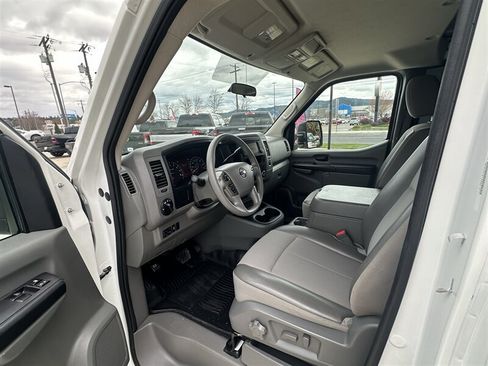 Used 2019 Nissan NV 3500 SL w/ Navigation Package RWD image 5
