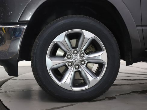 Used 2019 RAM 1500 Limited image 29