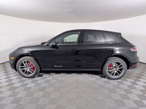 Certified 2023 Porsche Macan S AWD/4WD image 2