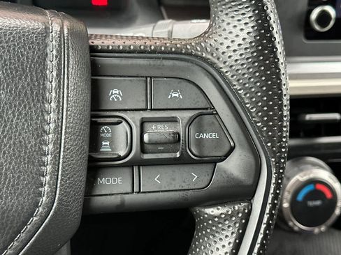 Used 2025 Toyota Tacoma SR5 image 25