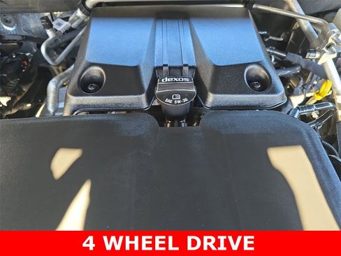 Used 2023 Chevrolet Colorado LT w/ LT Convenience Package II image 30