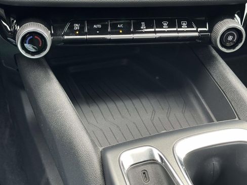 New 2026 Chevrolet Equinox EV LT image 12