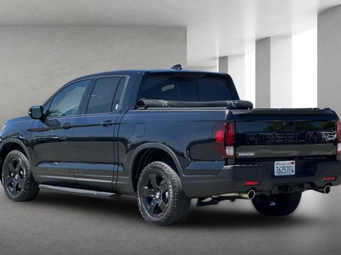 Certified 2025 Honda Ridgeline Black Edition image 6