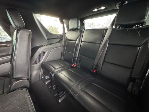 Used 2021 GMC Yukon SLE image 23