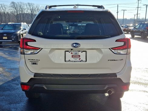 Certified 2023 Subaru Forester Limited image 5