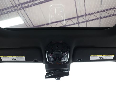 Used 2023 BMW 740i RWD image 48