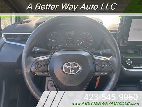 Used 2024 Toyota Corolla LE image 9