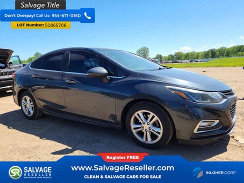 Used 2017 Chevrolet Cruze LT w/ Convenience Package FWD image 5