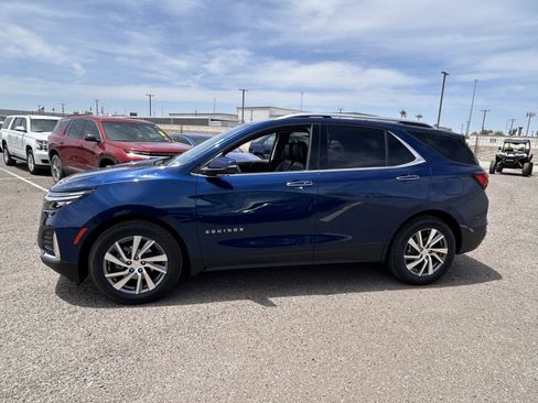 Used 2022 Chevrolet Equinox Premier FWD image 2