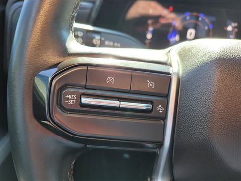 Used 2023 Chevrolet Colorado LT w/ LT Convenience Package image 25