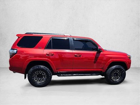 Used 2014 Toyota 4Runner SR5 AWD/4WD image 4
