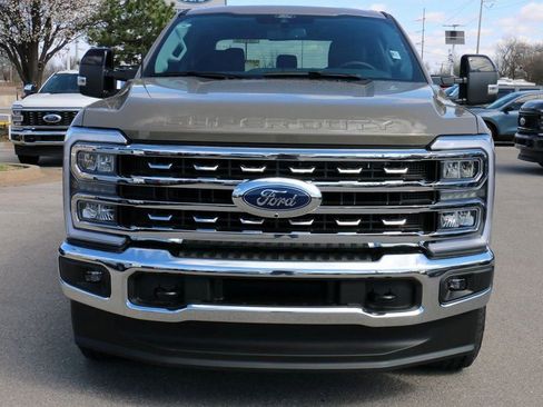 New 2026 Ford F250 Lariat w/ FX4 Off-Road Package AWD/4WD image 3