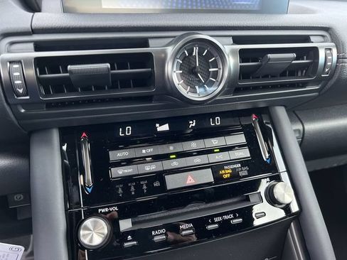 Used 2023 Lexus IS 300 w/ Comfort Package RWD image 18