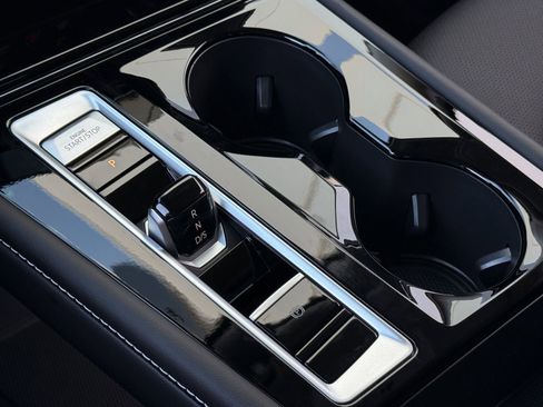 New 2026 Volkswagen Atlas SE image 15