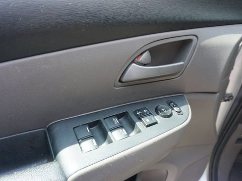Used 2013 Honda Odyssey EX image 3