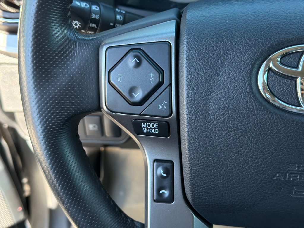 Used 2019 Toyota Tacoma SR5 AWD/4WD image 24