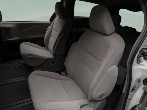 Used 2020 Toyota Sienna LE FWD image 18