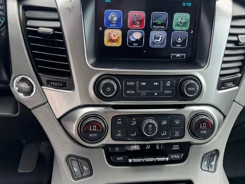 Used 2019 Chevrolet Tahoe LT w/ Luxury Package image 36