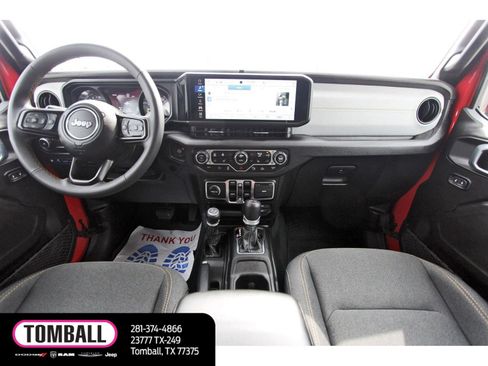 Used 2024 Jeep Wrangler Unlimited w/ Convenience Group image 10