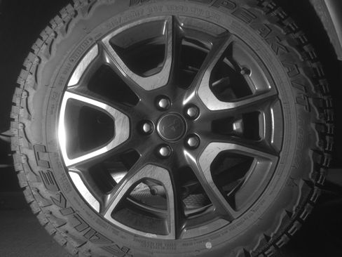 Used 2025 Jeep Compass Trailhawk image 15