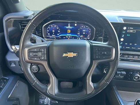 Used 2022 Chevrolet Silverado 1500 High Country image 21